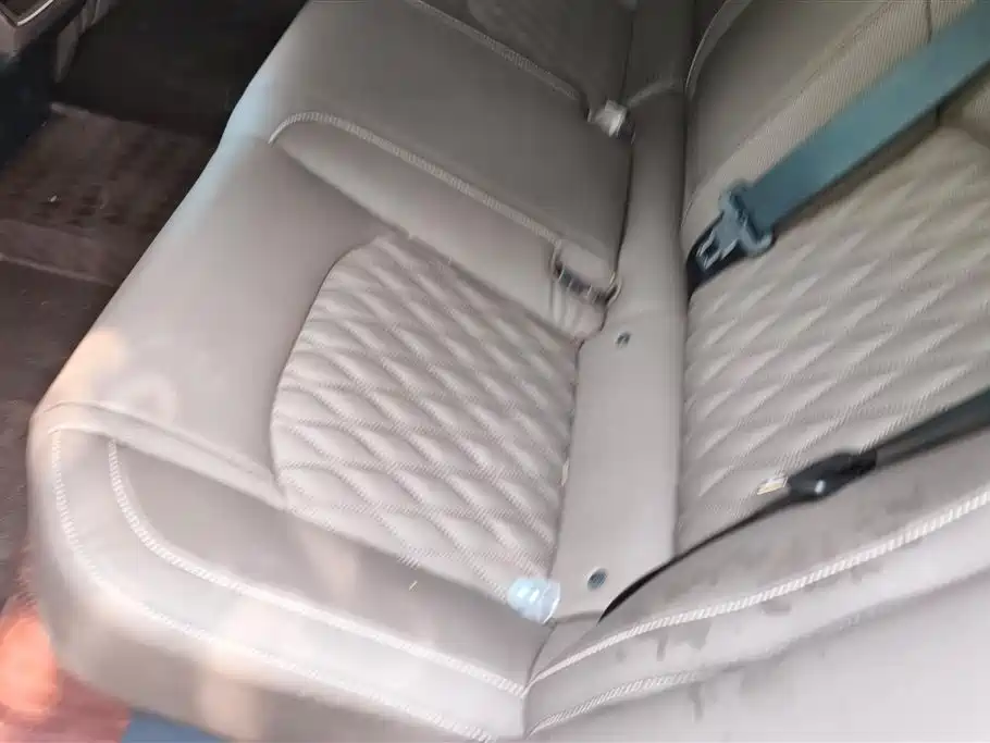 BYD Han 2022 DM-i 121KM Premium фото 11
