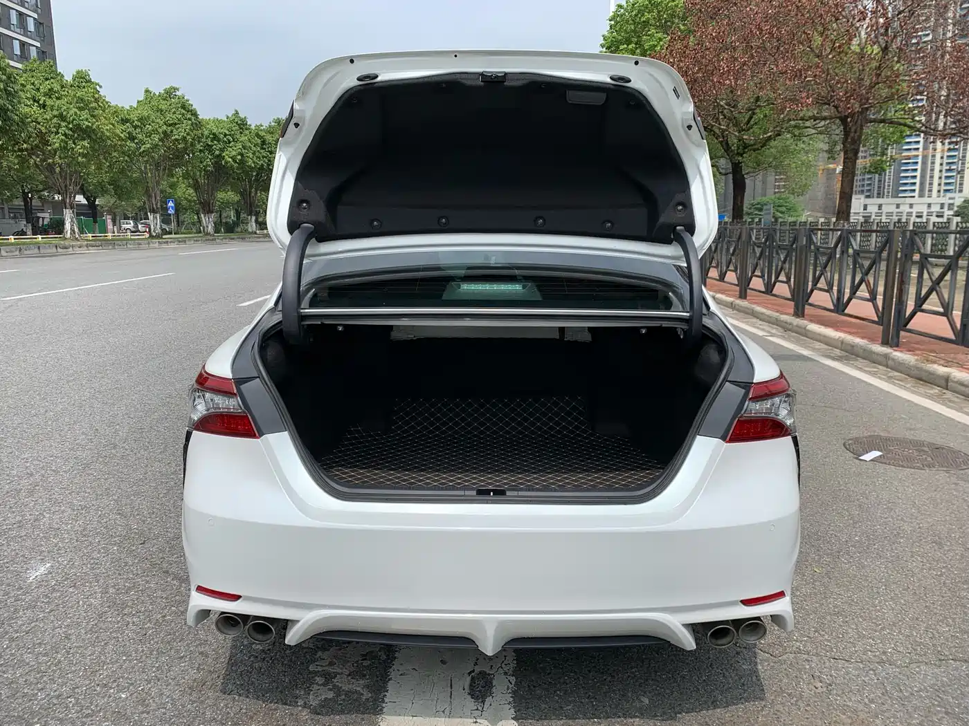 Toyota Camry 2023 2.0S Knight Edition фото 7