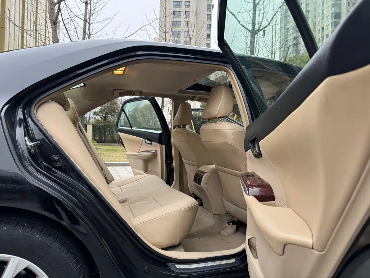 Toyota Camry 2012 2.0G Luxury Edition фото 7