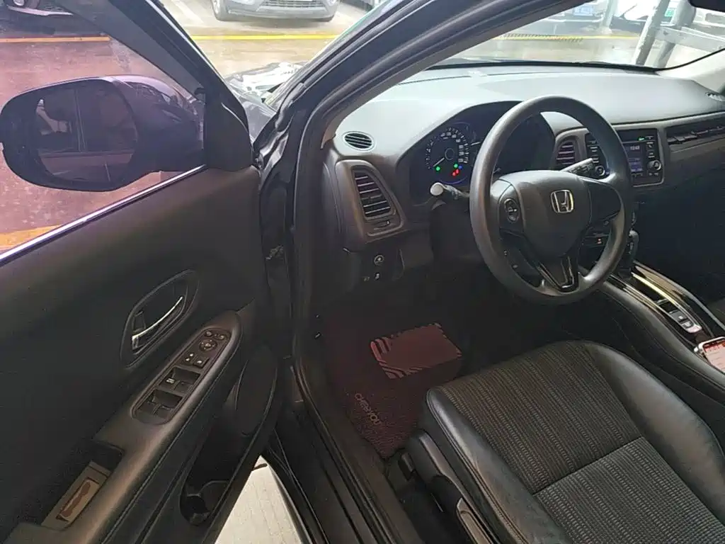 Photo 16 - Honda Vezel