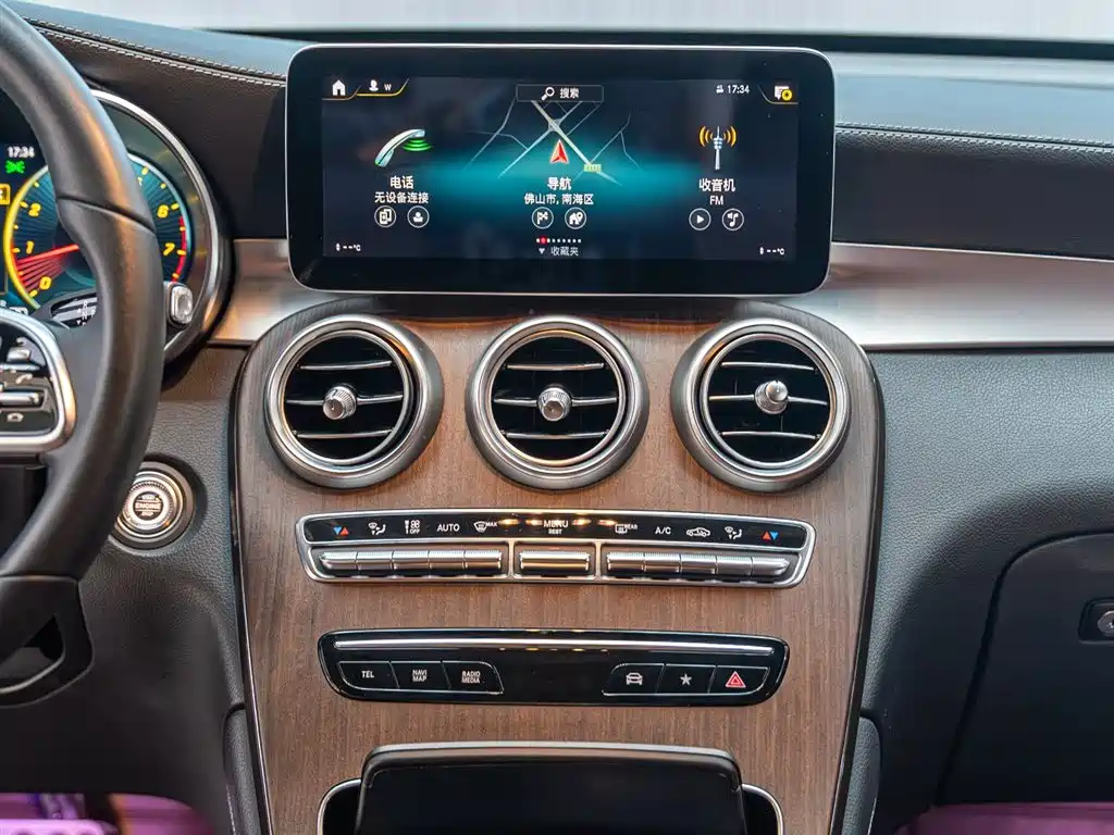 Mercedes-Benz GLC 2021 GLC 300 L 4MATIC Sporty фото 13