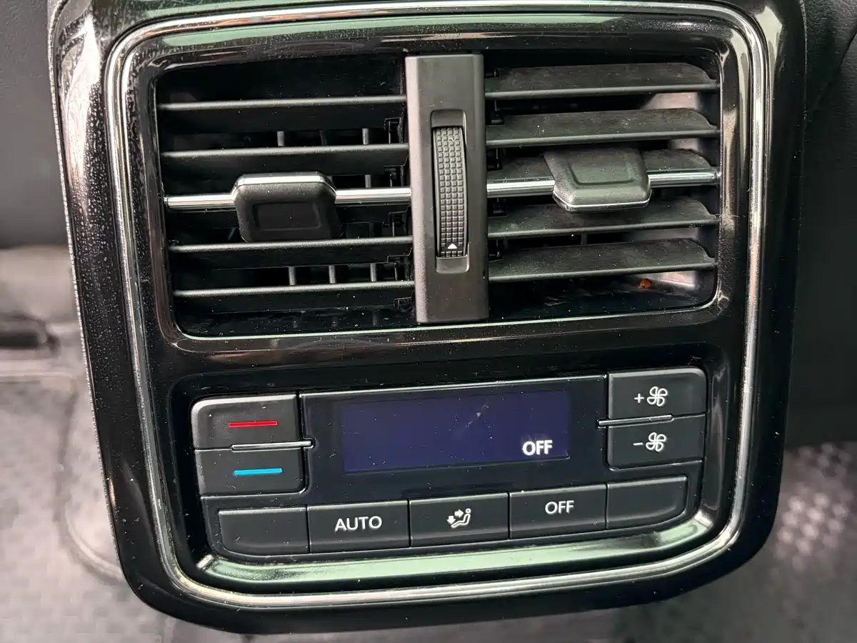 Volkswagen Passat 2019 Model 380TSI Luxury Edition China VI фото 16