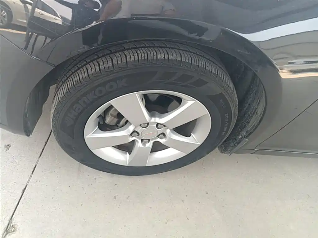 Chevrolet Cruze 2014 1.6L SL Million Commemorative Edition AT фото 23