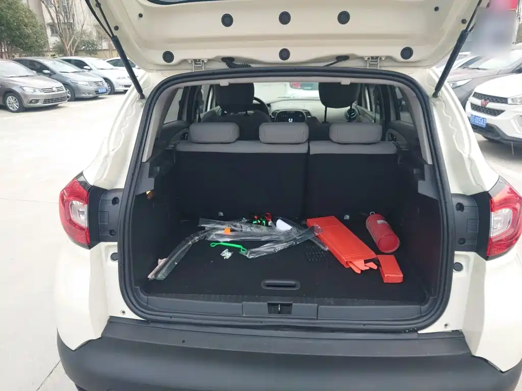 Фото 16 - Renault Captur