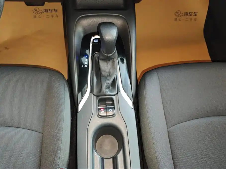 Toyota Corolla 2022 Hybrid 1.8L E-CVT Pioneer Edition фото 16