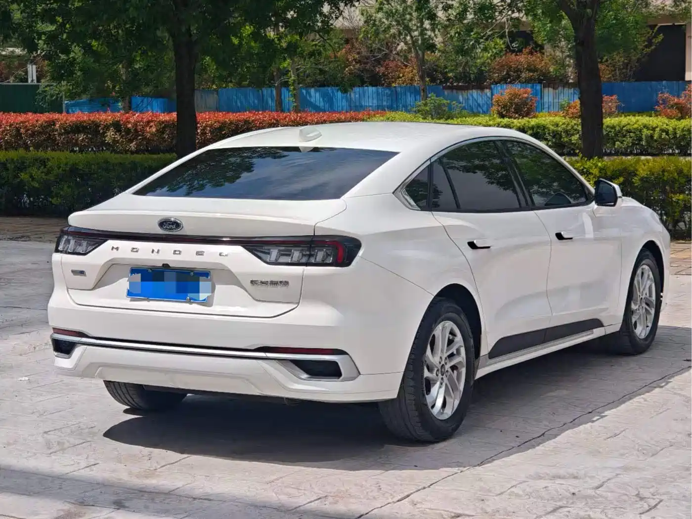 FORD MONDEO