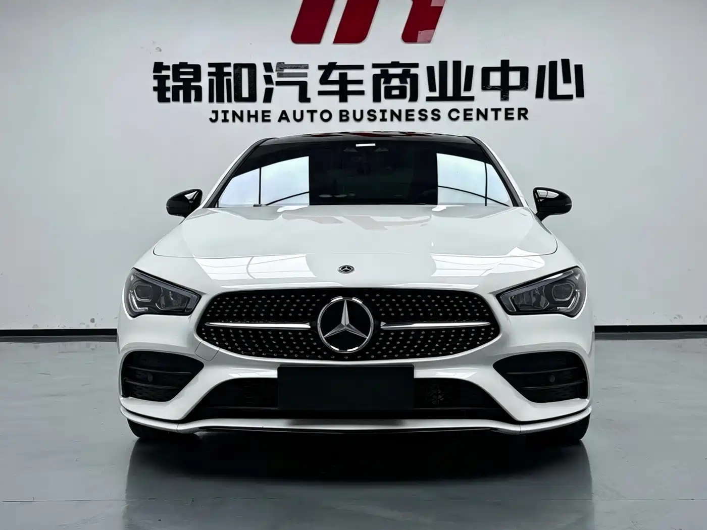 صورة 3 - Mercedes-Benz CLA (Import)