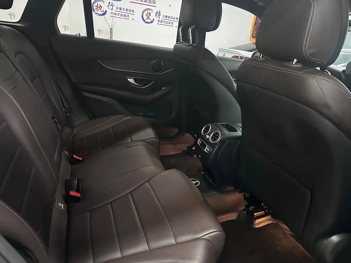 Mercedes-Benz GLC 2020 Facelift GLC 260 L 4MATIC Dynamic фото 9
