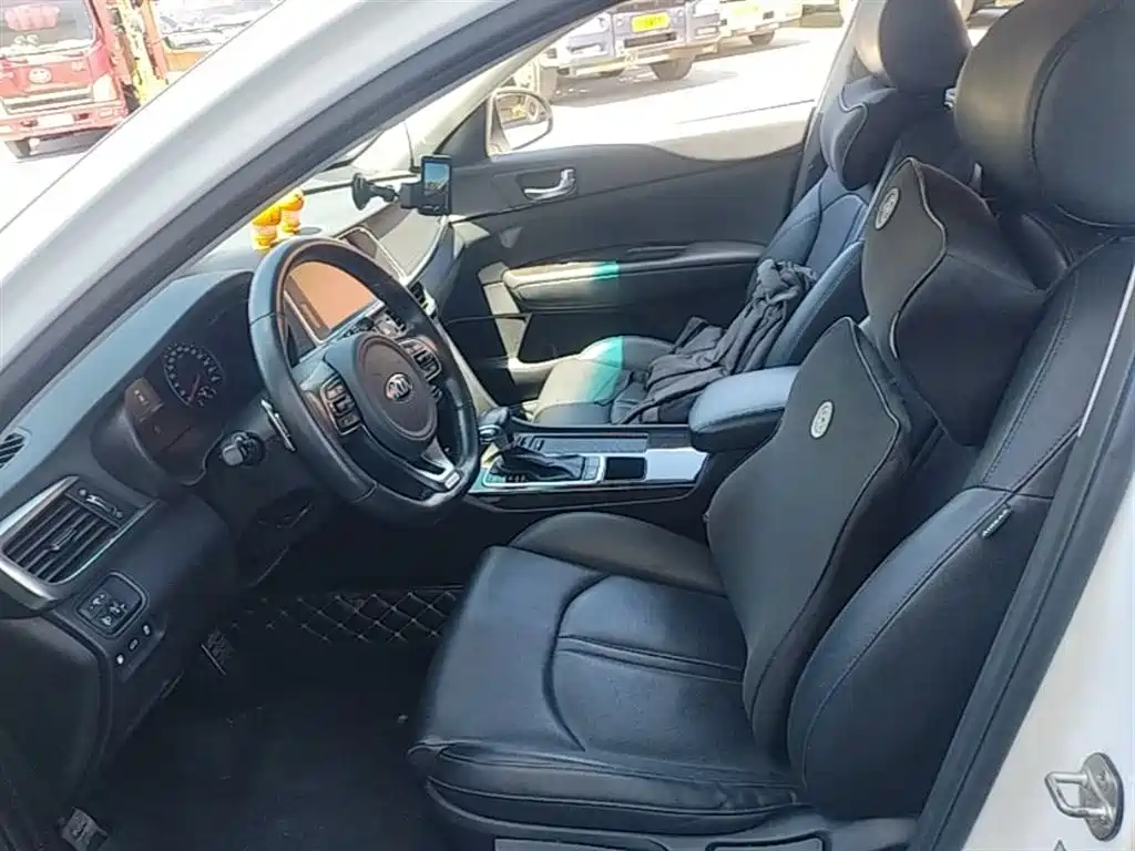 Kia K5 2016 1.6T Automatic LUX фото 15