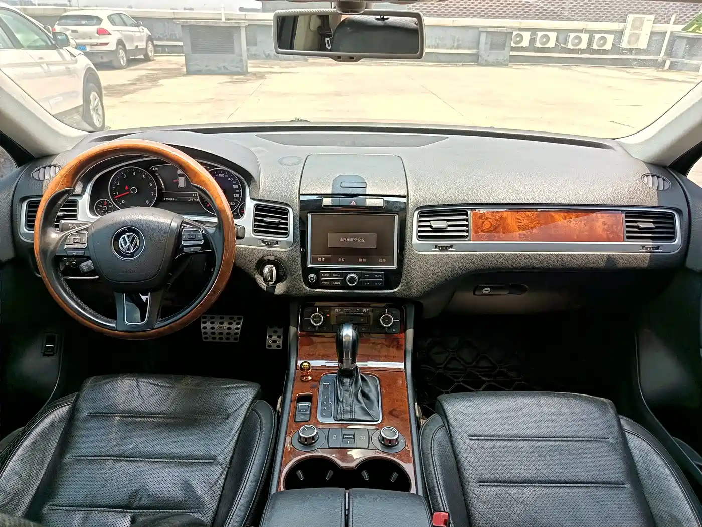 Volkswagen Touareg 2011 3.0TSI Comfort фото 9