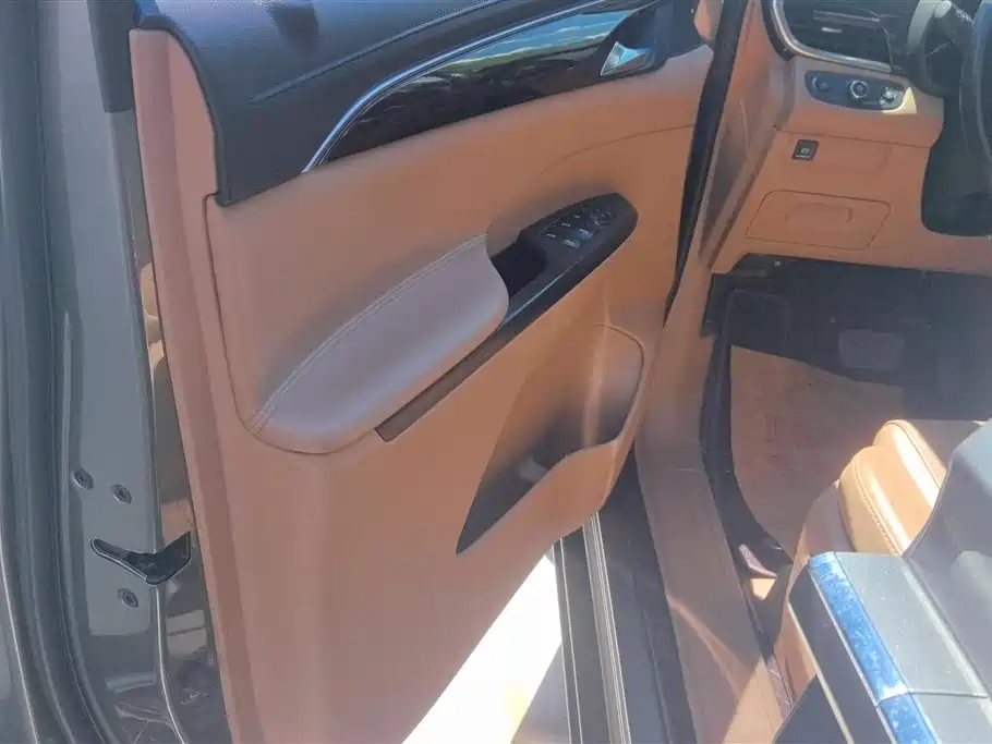 Buick GL8 2018 ES 28T Luxury Type China VI фото 7