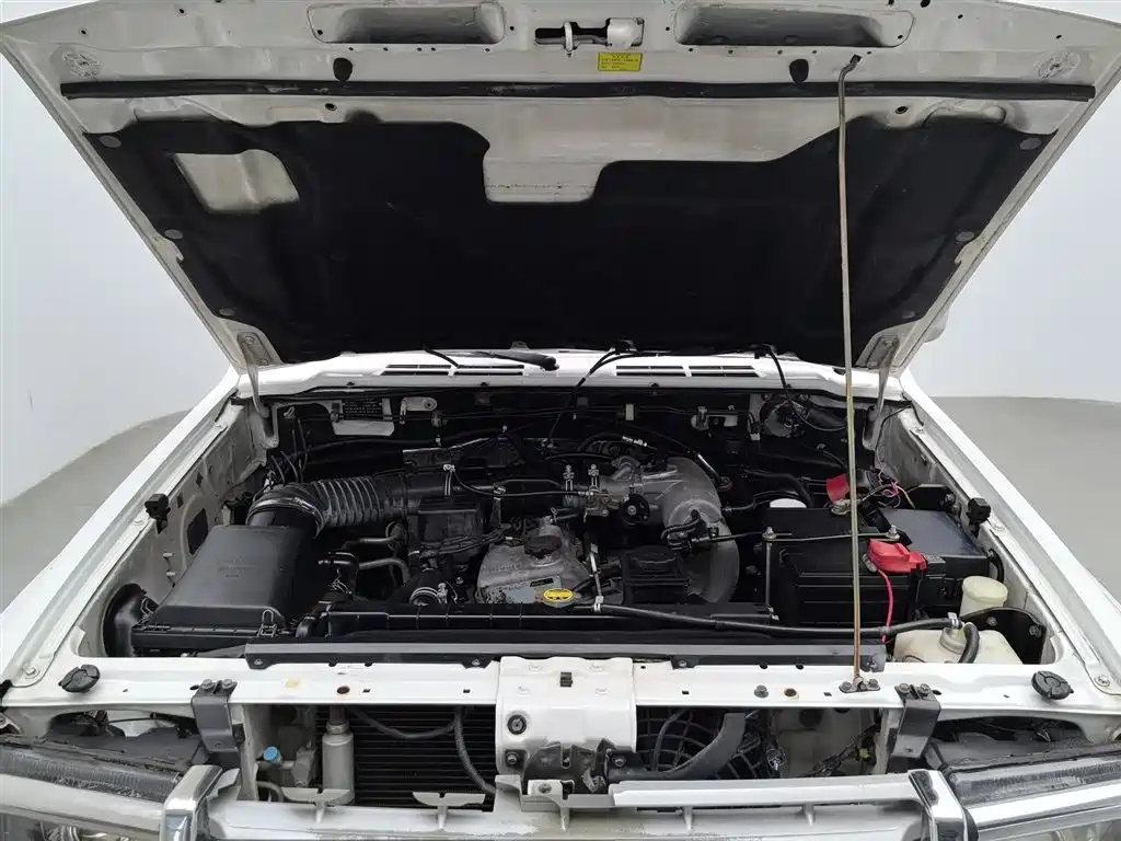 Leopaard Black King Kong 2013 2.2L Manual 4WD Standard Type фото 6