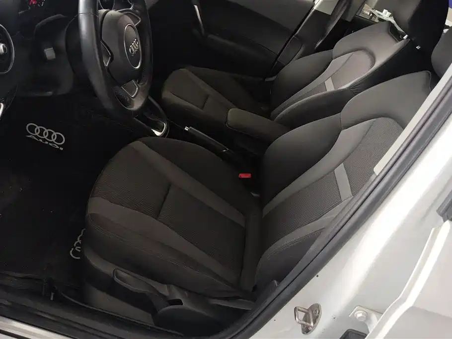 Audi A1 2016 30 TFSI Sportback Design Style Edition фото 9