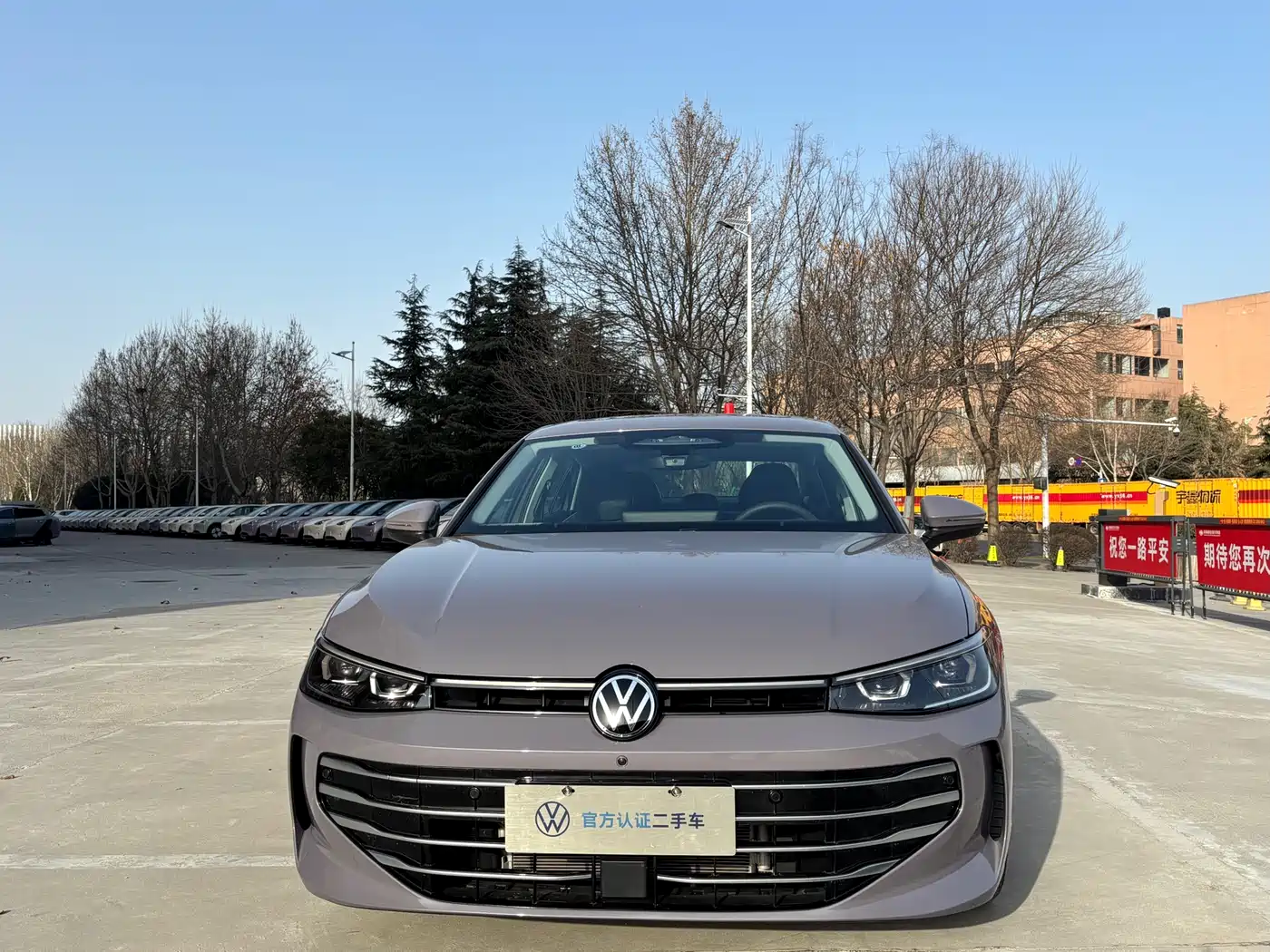Volkswagen Passat 2025 Pro 380TSI Dragon Prestige Edition фото 3
