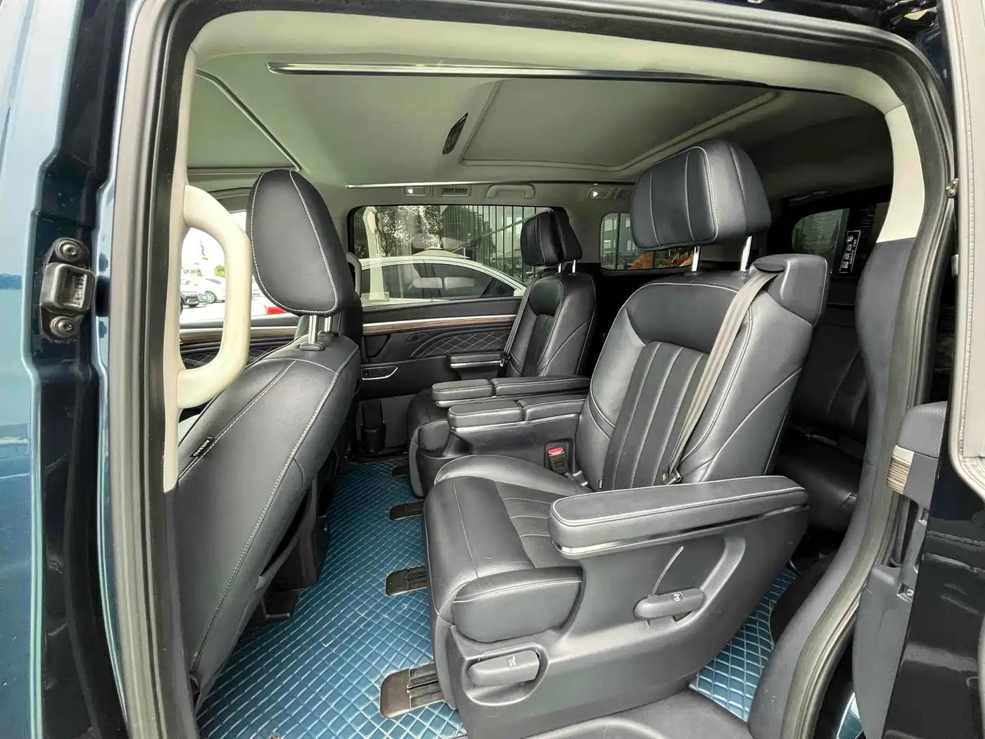 GAC Trumpchi Trumpchi M8 2020 Pilot 390T Ultimate Edition фото 5