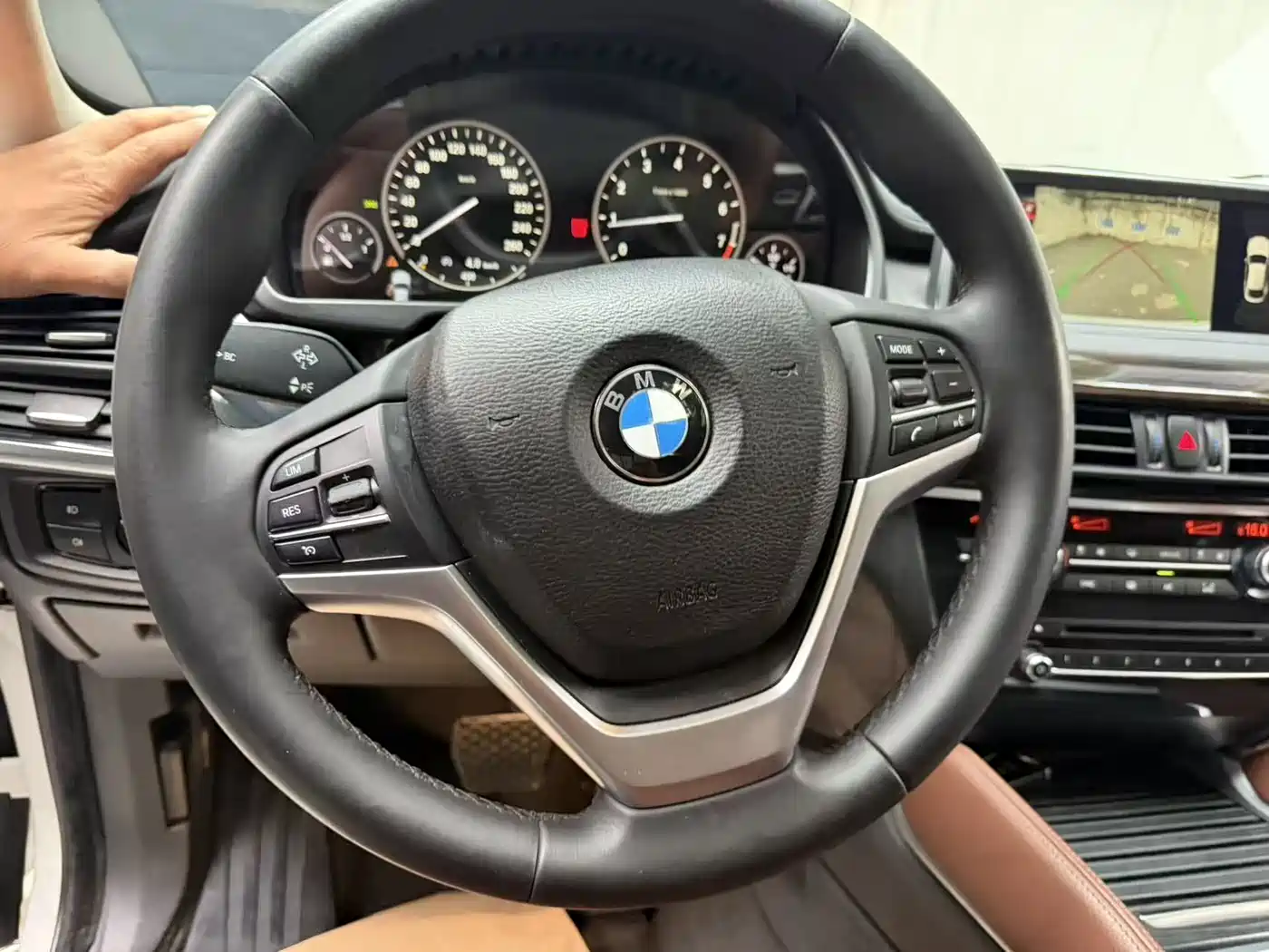BMW X6 2015 xDrive28i фото 8