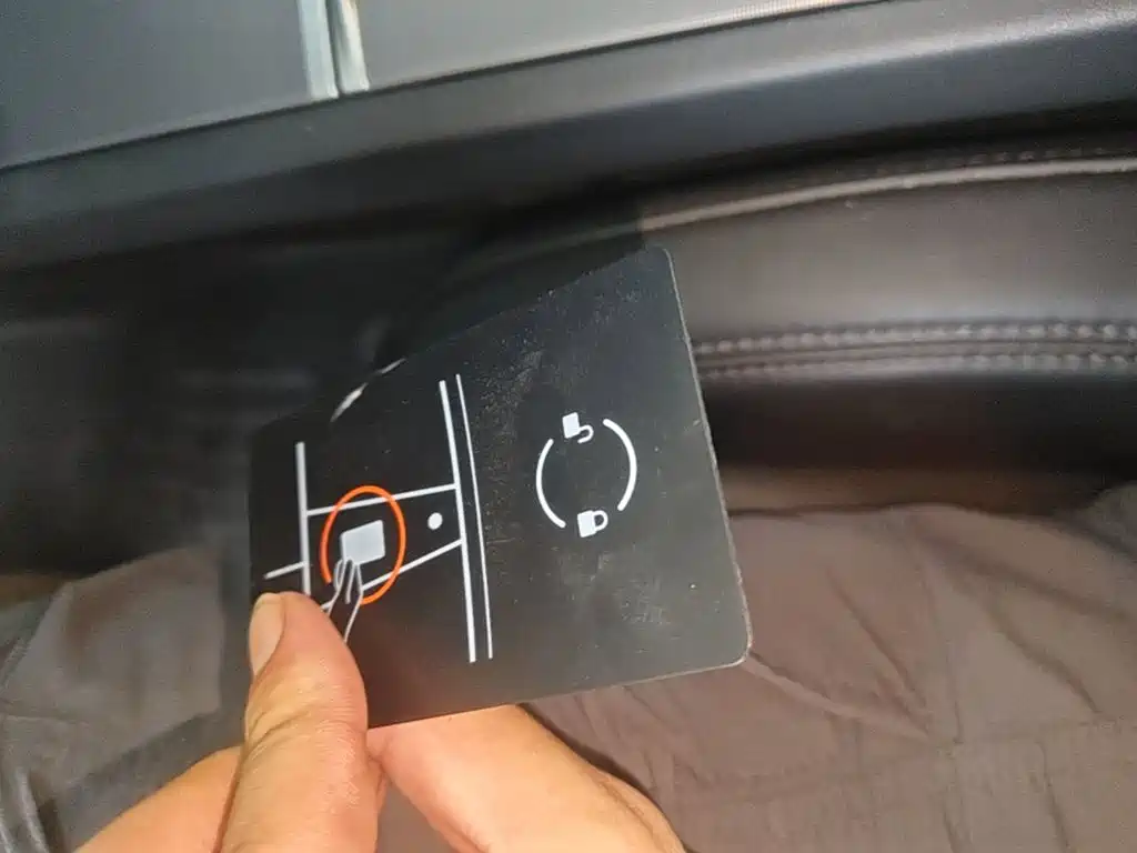 Фото 9 - Tesla Model 3