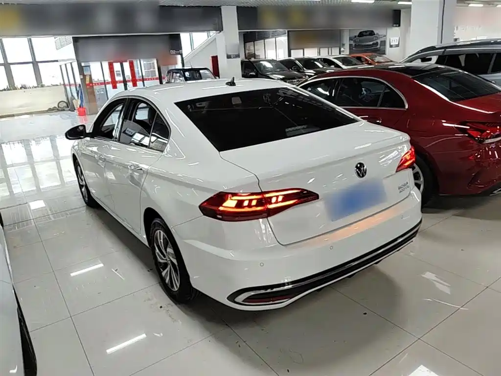 Volkswagen Bora 2023 200TSI DSG Yuexing Edition фото 5