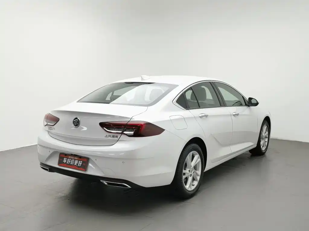 Фото 2 - Buick Regal