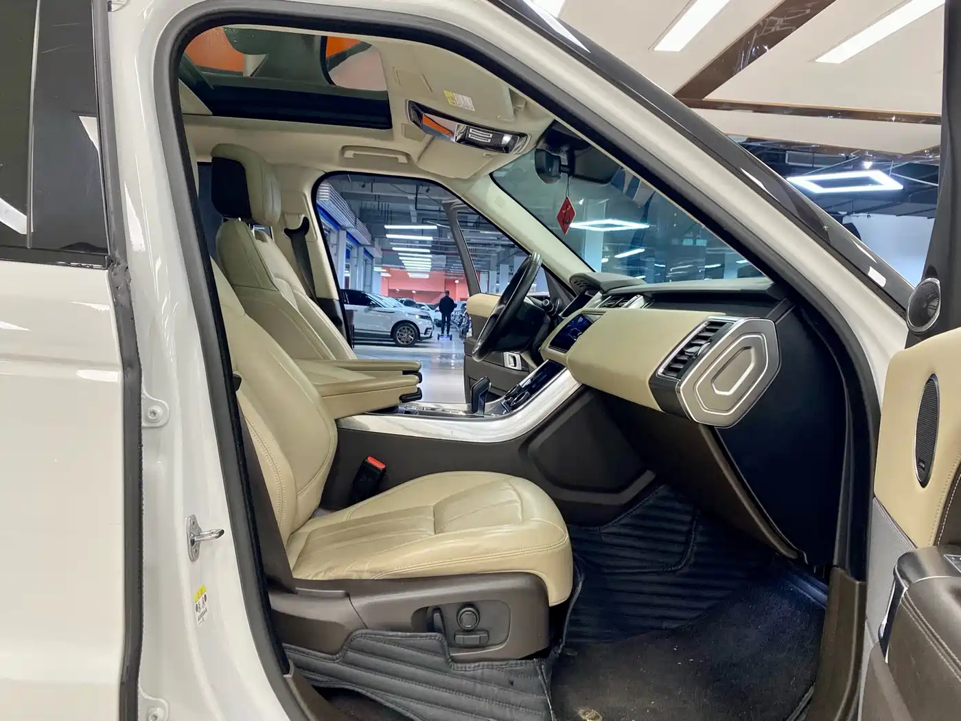 LAND ROVER RANGE ROVER SPORT NEW ENERGY