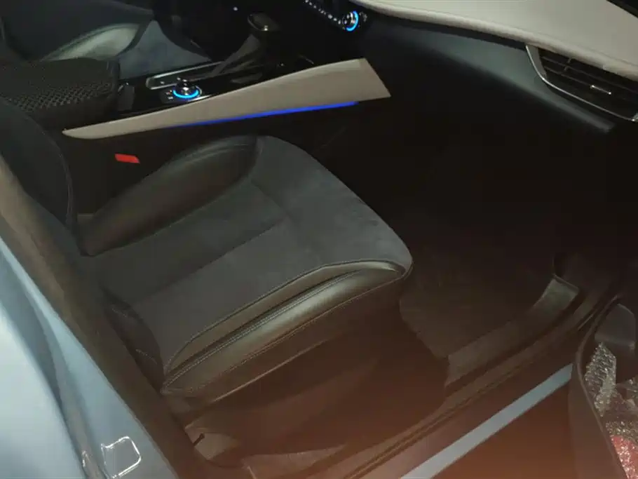 Buick Velite 6 2020 Plug-in Hybrid Connected Smart Edition фото 8