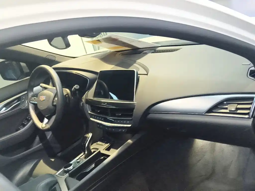 Cadillac CT5 2024 2023 28T Luxury Style (Standard Edition)