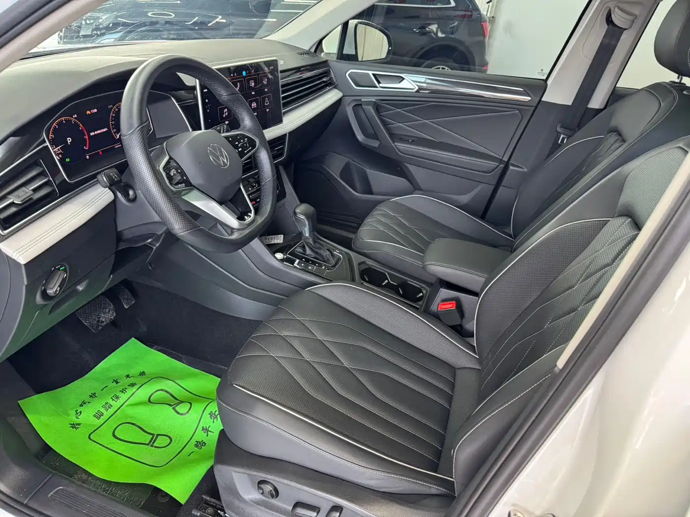 Volkswagen Tiguan L 2023 280TSI 2WD Trend Limited Edition фото 5
