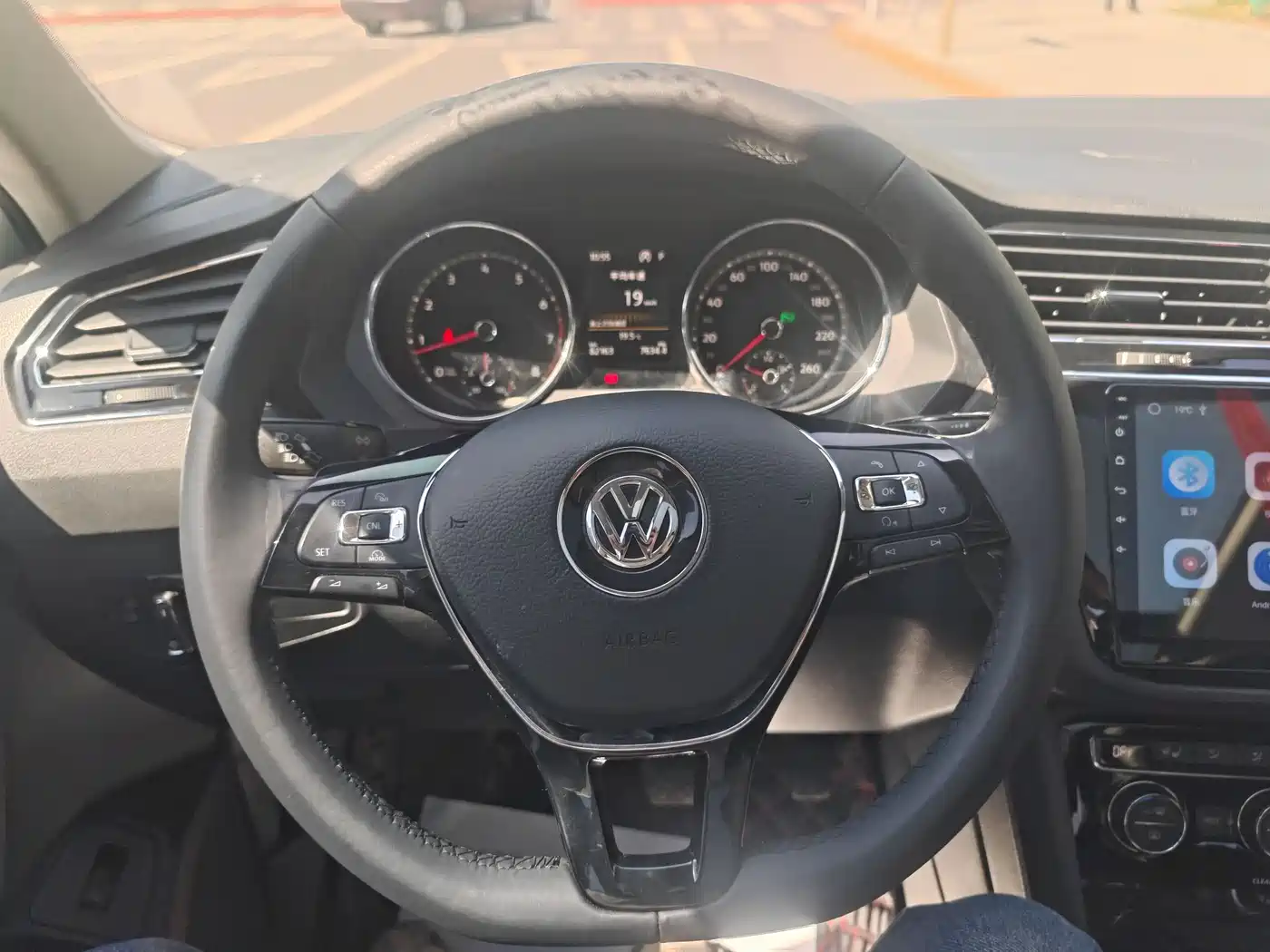 Volkswagen Tiguan L 2017 330TSI Automatic 2WD Flagship Edition фото 12