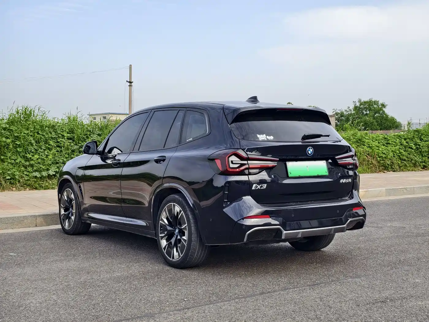 BMW iX3 2022 Innovation Leader фото 7