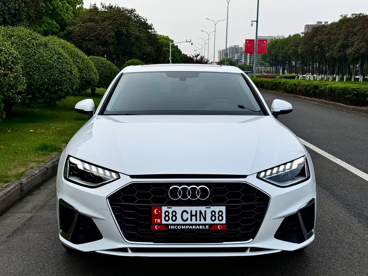 Audi A4L 2020 40 TFSI Fashion Dynamic Edition фото 2