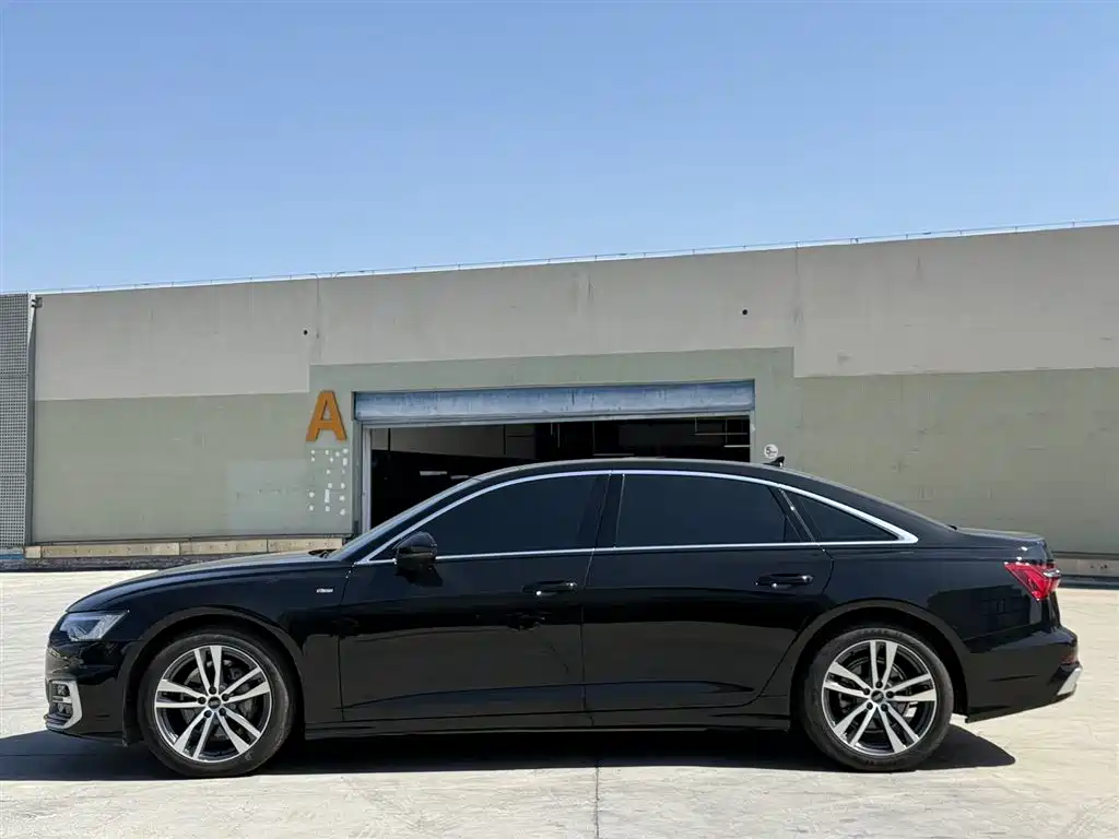 Audi A6L 2023 40 TFSI Luxury Dynamic фото 7