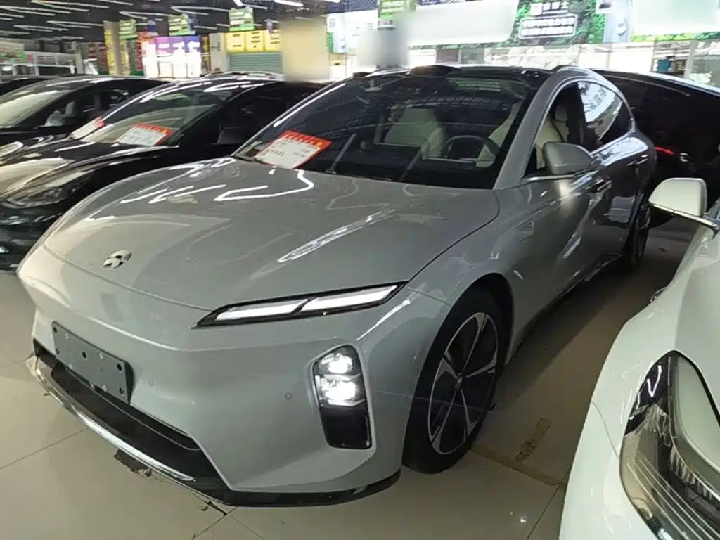 Фото 2 - NIO ET5T