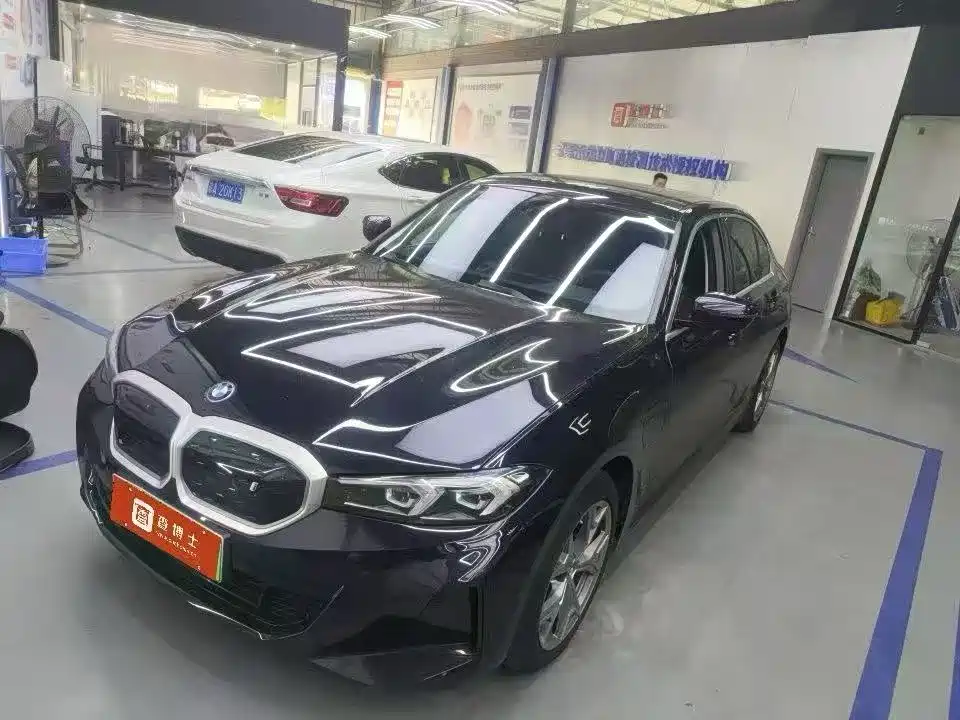BMW i3 2022 eDrive 35 L
