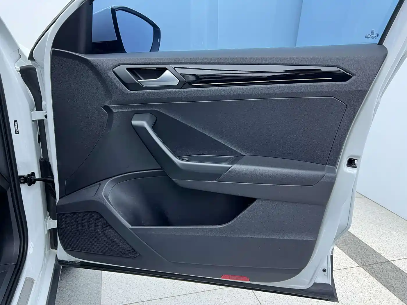 Volkswagen T-ROC 2021 280TSI DSG 4WD Luxury Connected фото 26