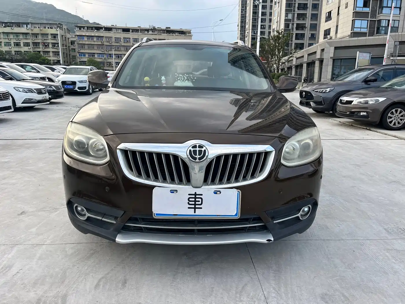 Zhonghua V5 2014 2012 1.5T Automatic 2WD Luxury