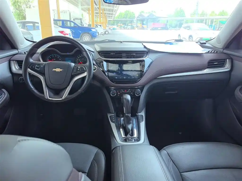 Chevrolet Malibu 2018 530T Automatic Luxury Edition фото 10