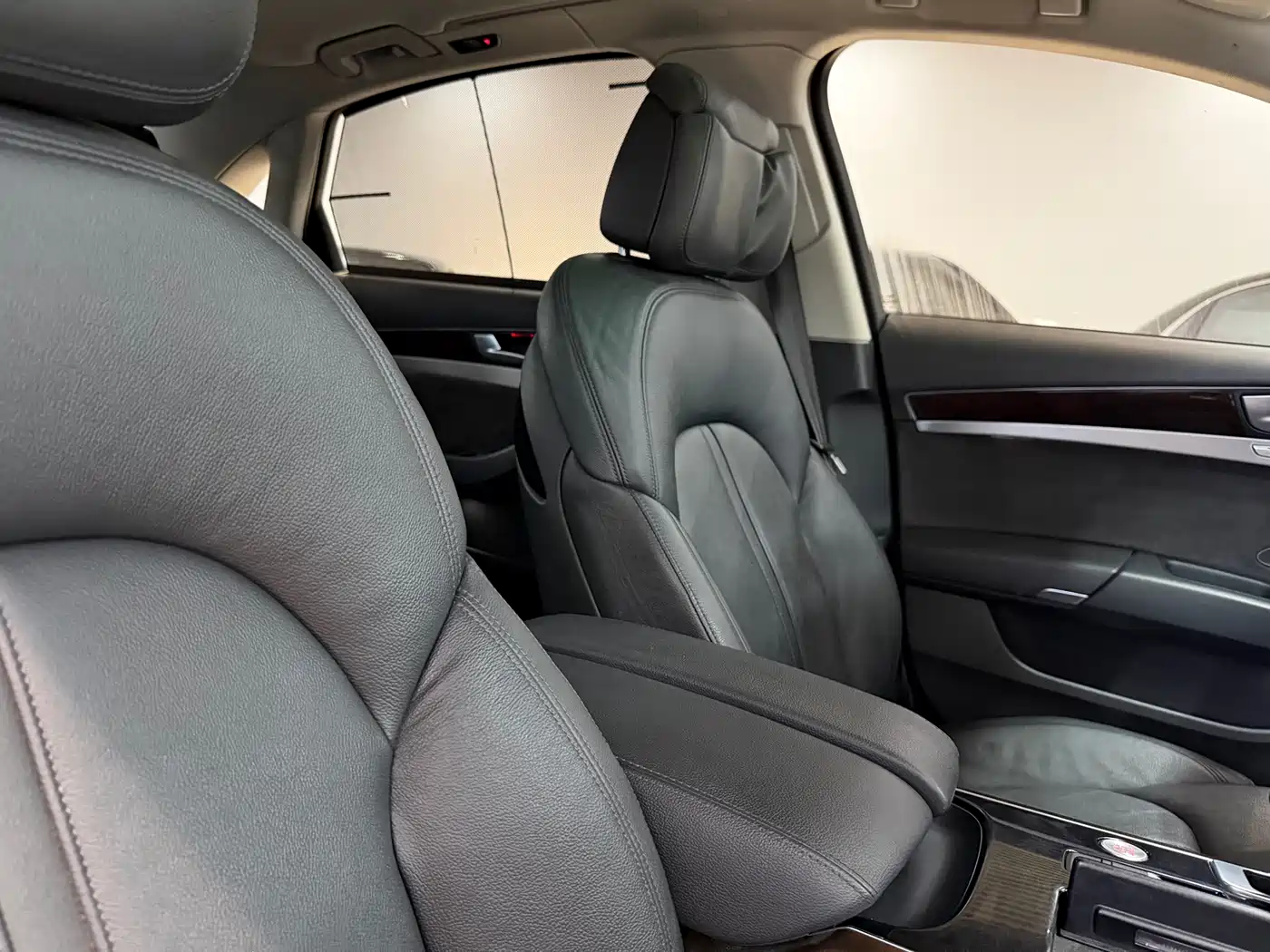 Audi A8 2016 A8L 45 TFSI quattro Comfort фото 28