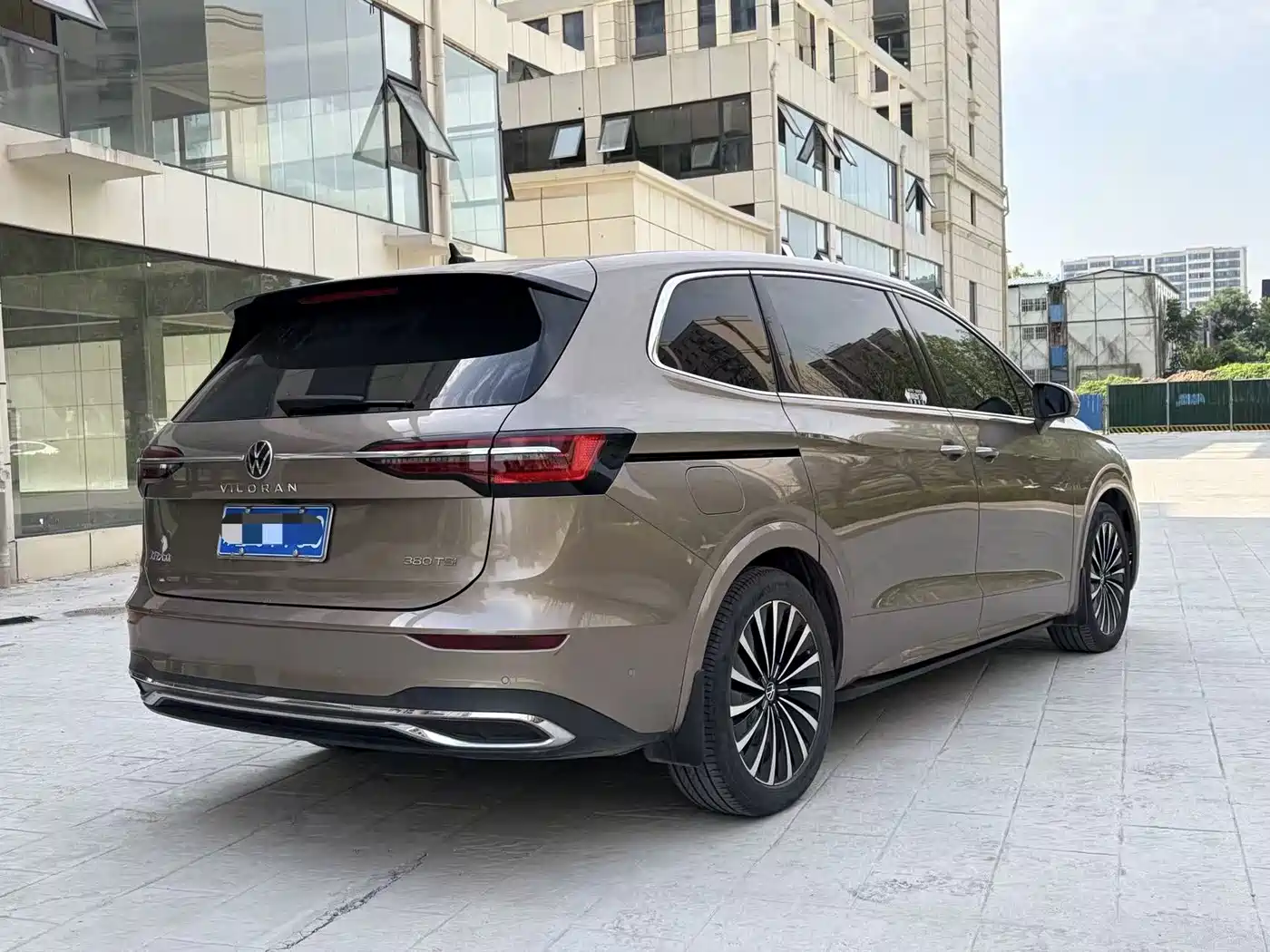Volkswagen Viloran 2020 380TSI Premium фото 9
