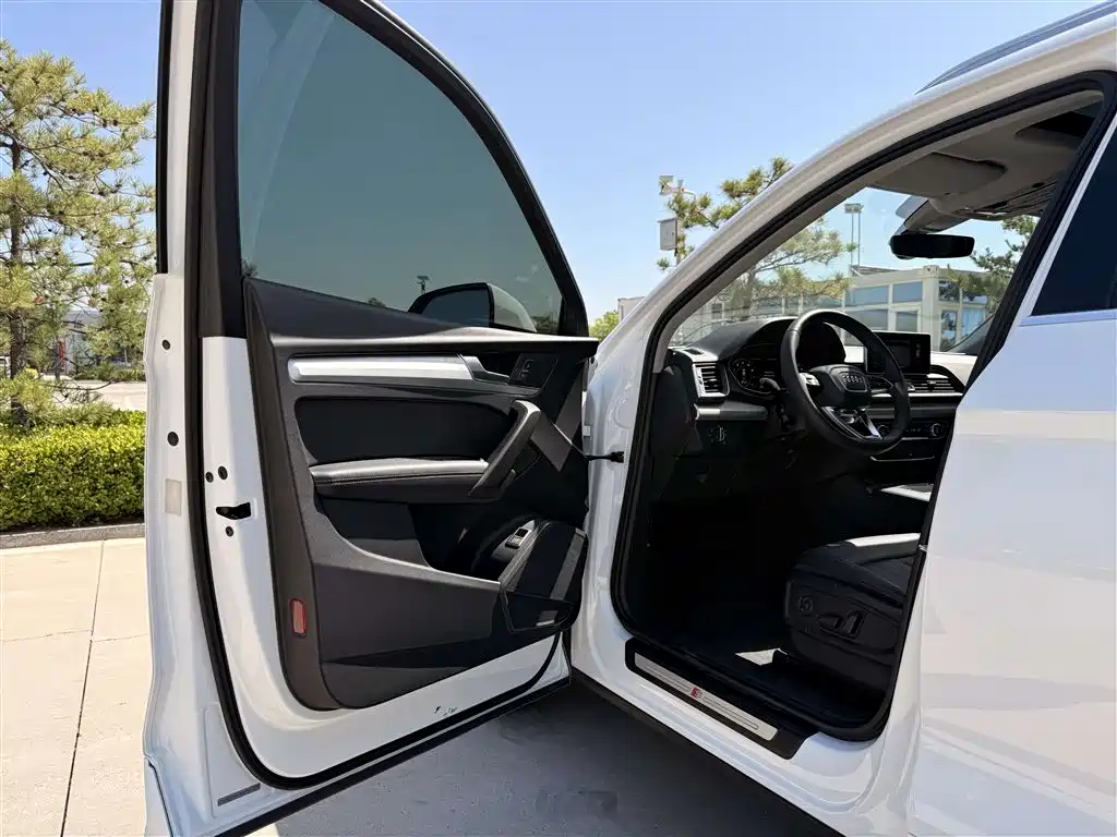 Audi Q5L 2020 40 TFSI Prestige Fashion фото 4