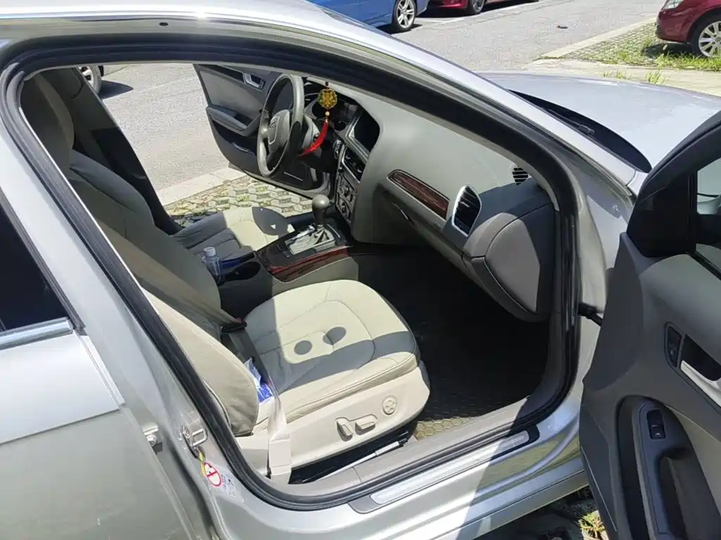 Audi A4L 2009 2009 2.0 TFSI Comfort