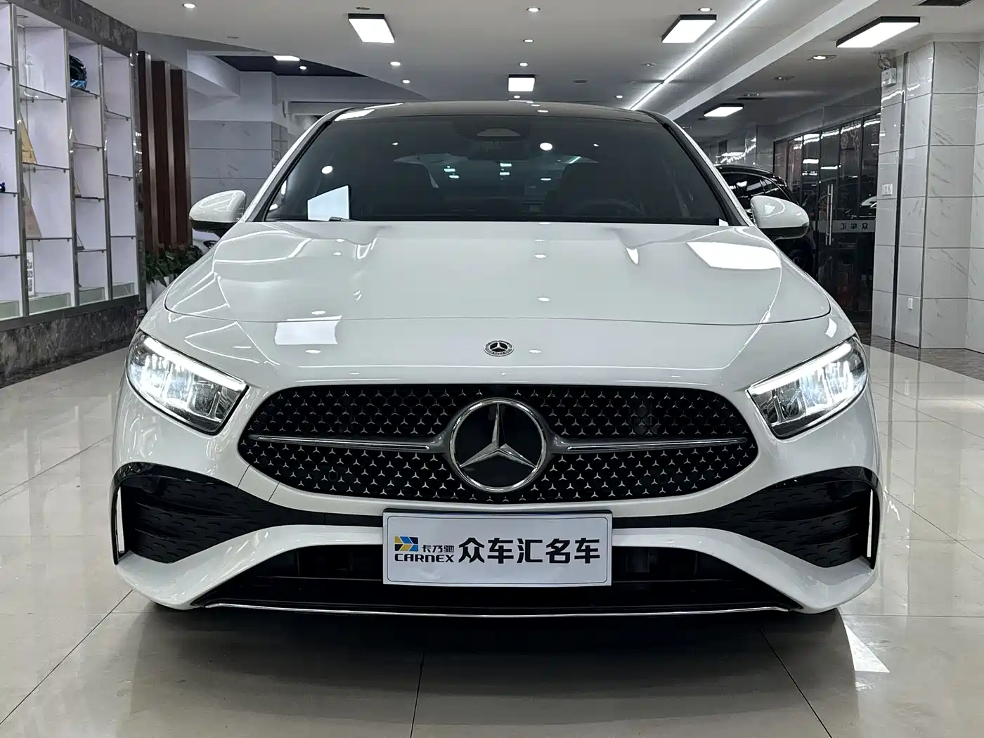 Mercedes-Benz A-Class 2024 A 200 L Fashion Edition фото 2