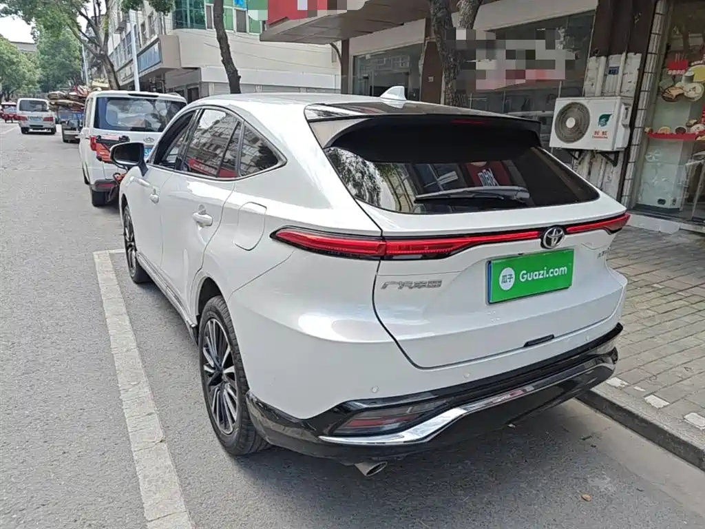 Toyota Venza 2022 2.0L CVT 2WD Premium фото 5