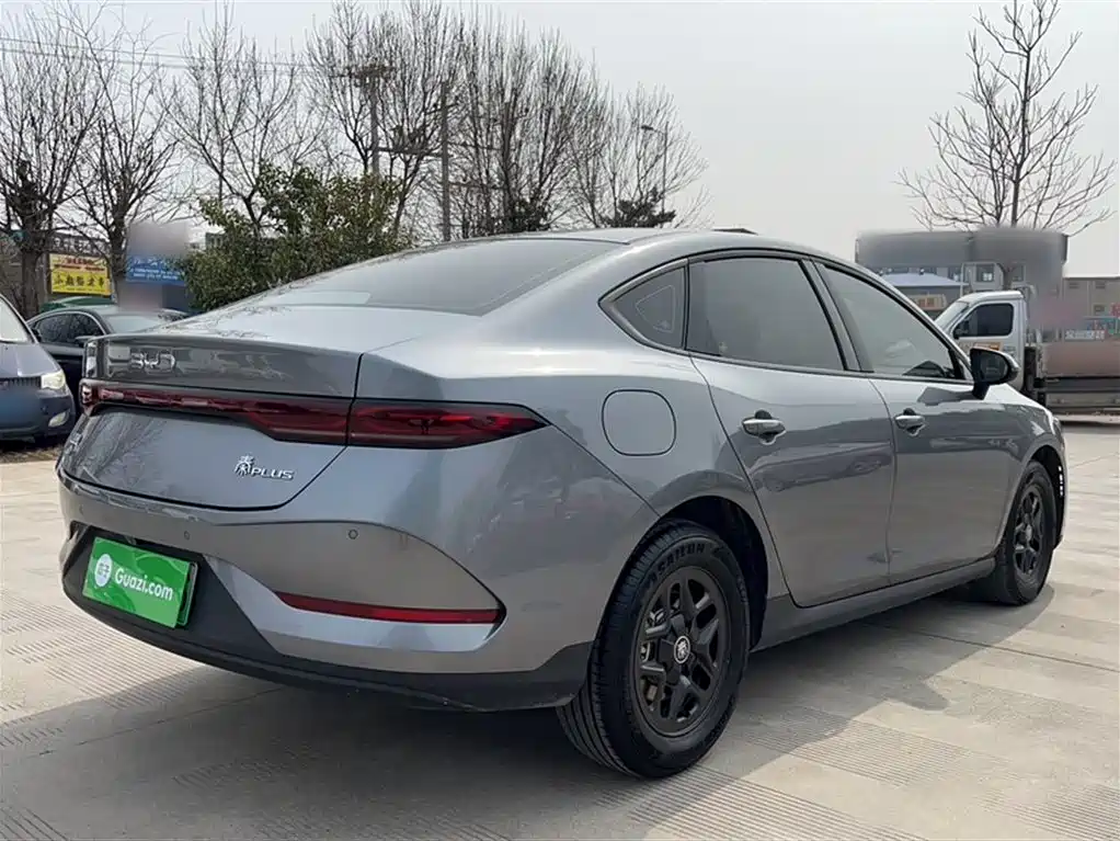 BYD Qin PLUS 2025 DM-i Smart Drive 55KM Leader фото 10