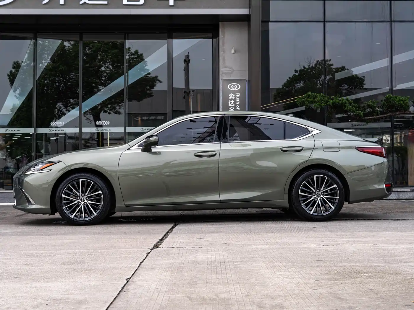 Lexus ES, миниатюра 4
