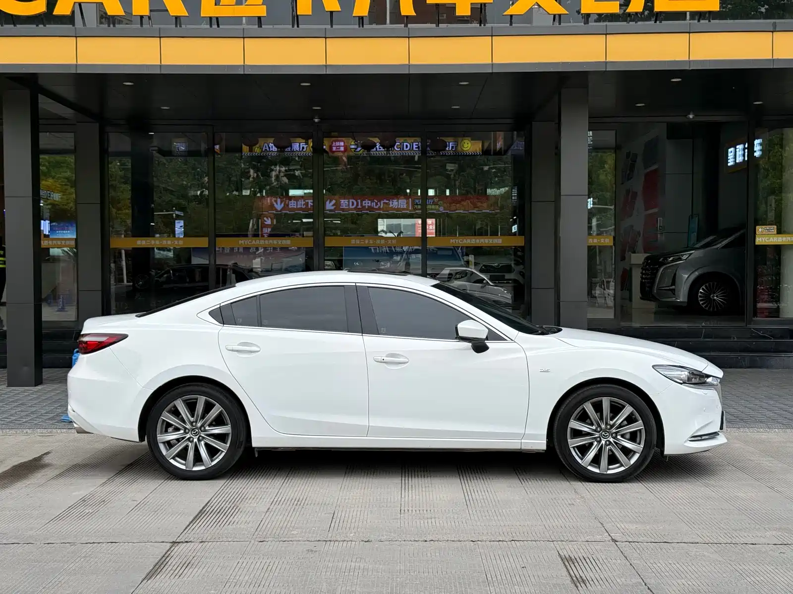 Photo 19 - Mazda Atenza