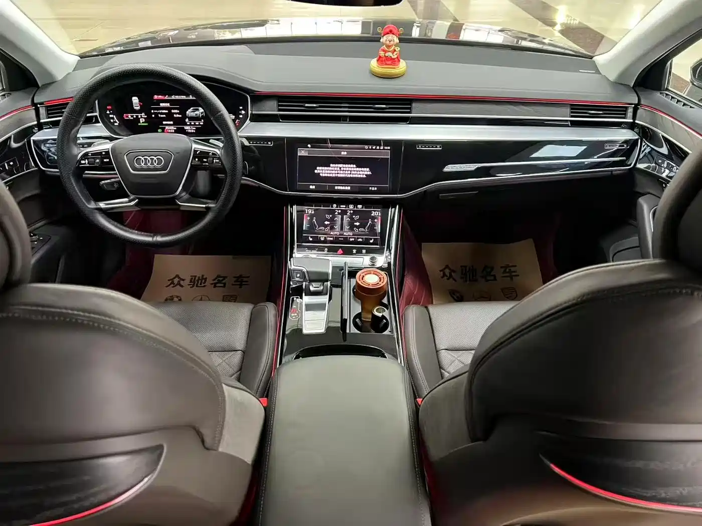 AUDI A8
