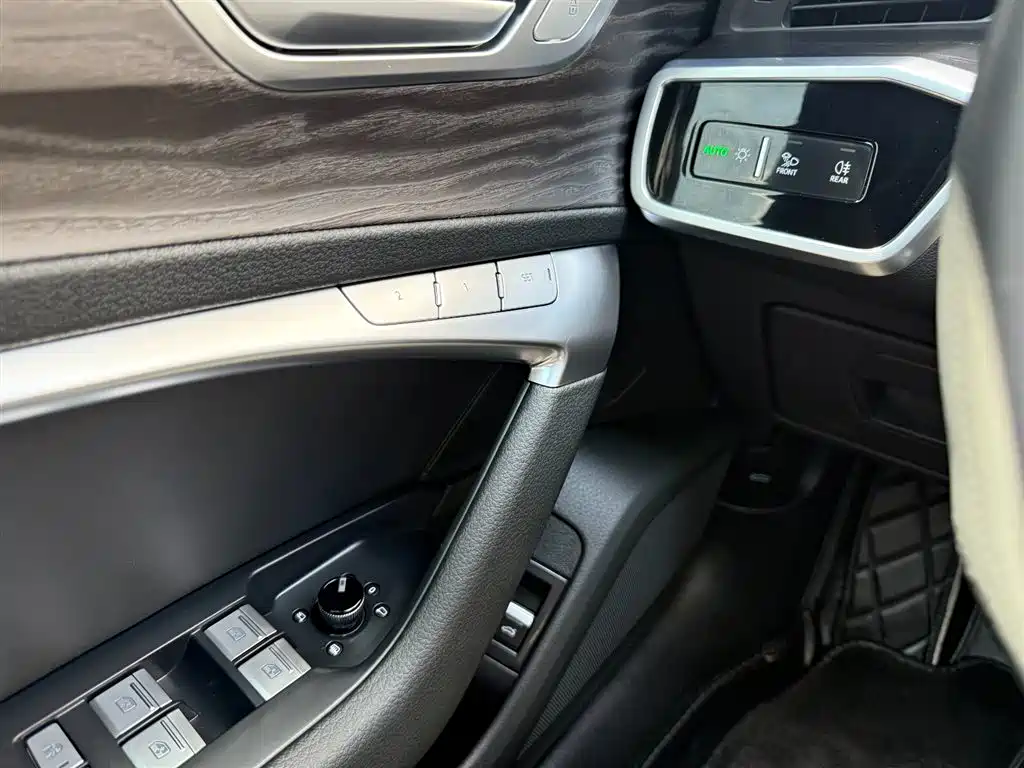 Audi A6L 2024 45 TFSI quattro Premium Dynamic фото 8