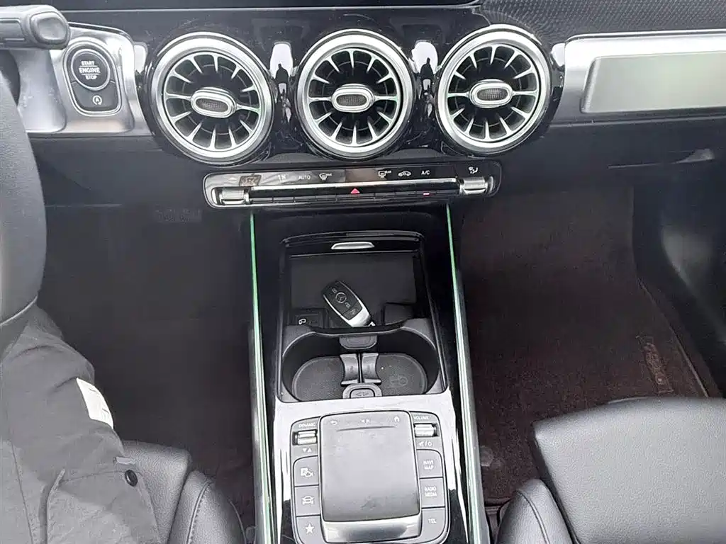 Mercedes-Benz GLB 2020 GLB 180 Style фото 10