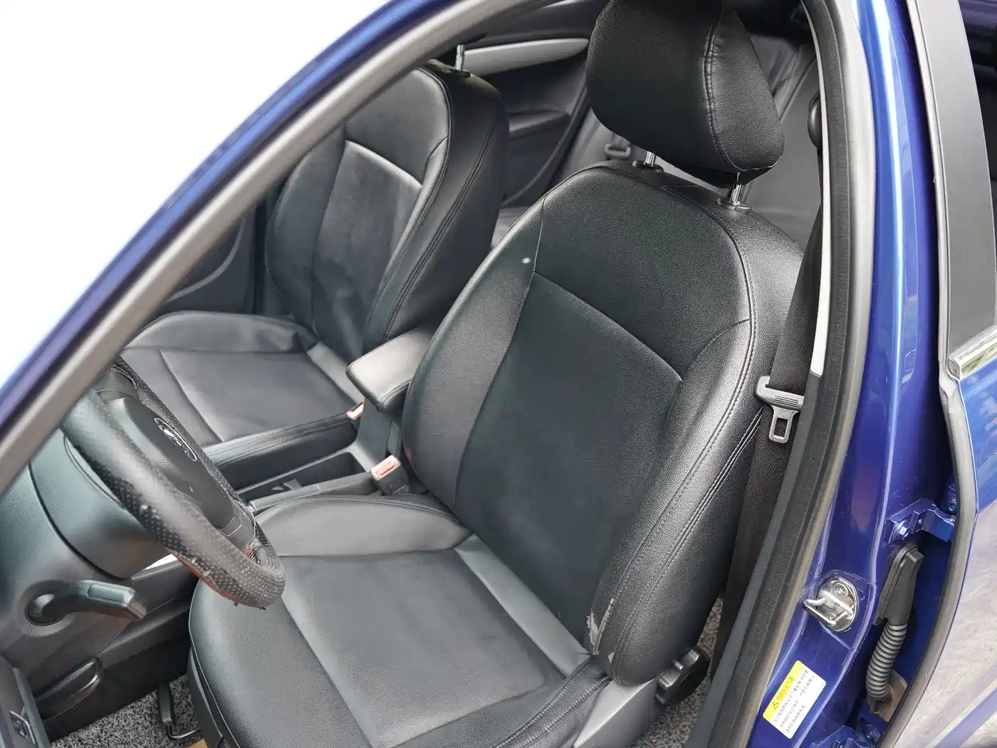 Volkswagen Lavida Tour 2013 1.6L Automatic Trend Style фото 26
