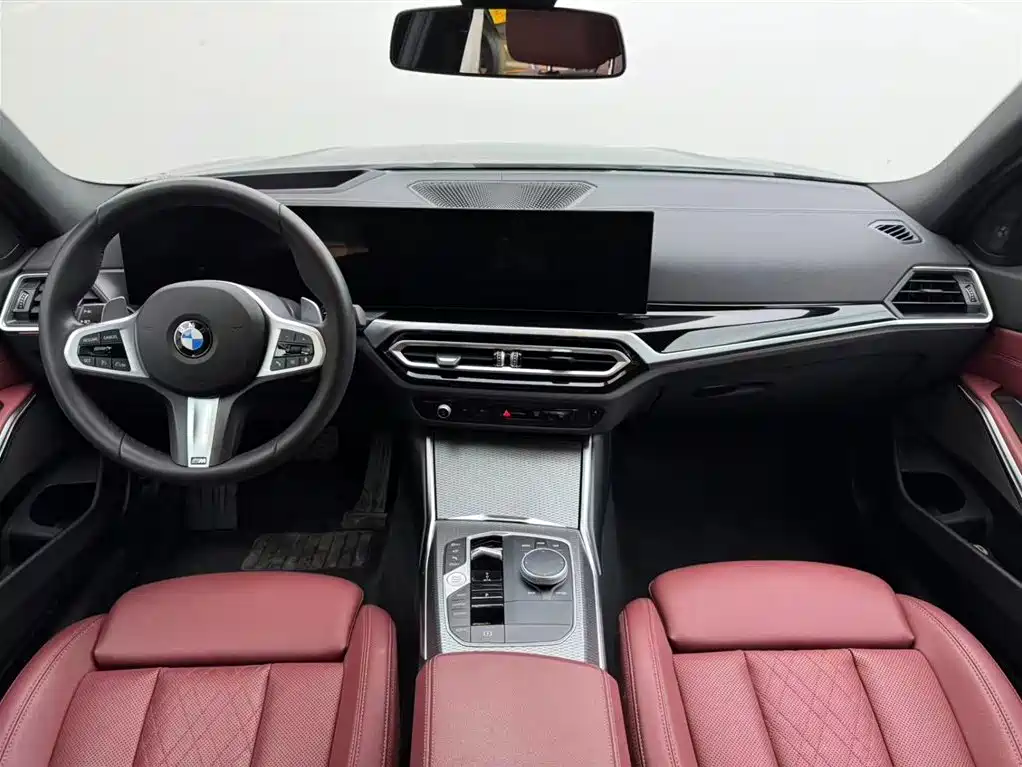BMW 3 Series 2023 330i M Sport Shadow Edition фото 7